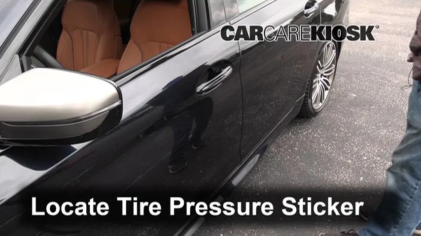 2018 BMW M550i xDrive 4.4L V8 Turbo Neumáticos y ruedas Controlar presión de neumáticos